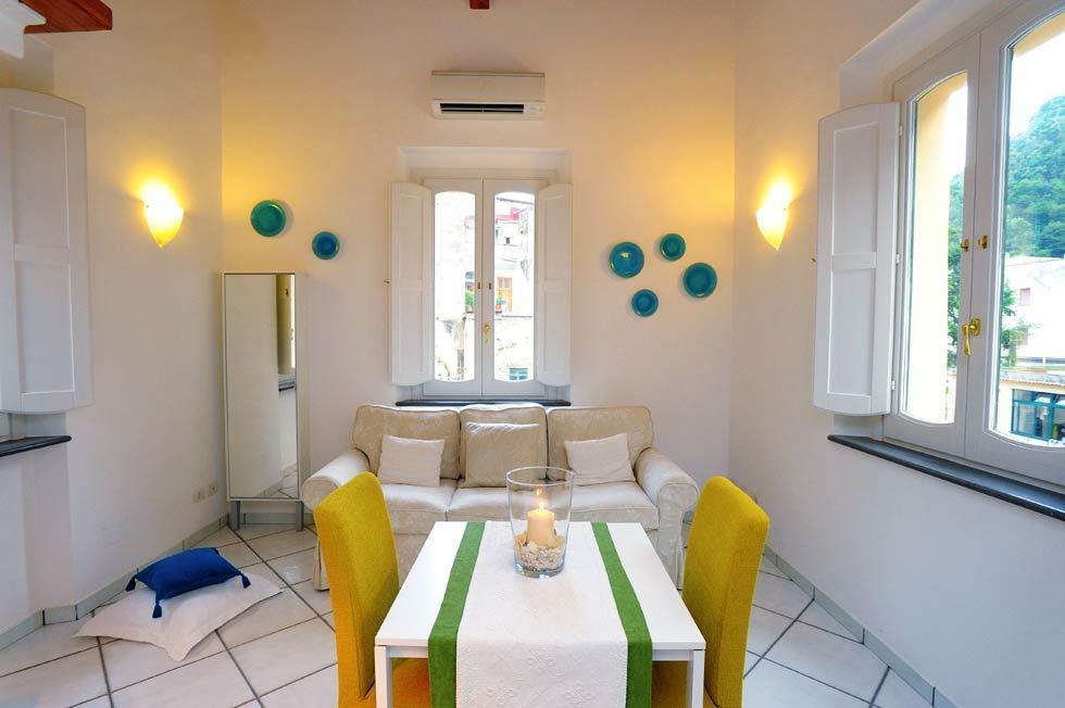 Loft Apartments By Amalfivacation Room photo